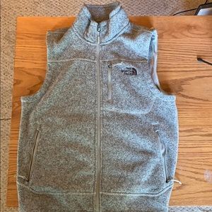 Men’s North Face Vest